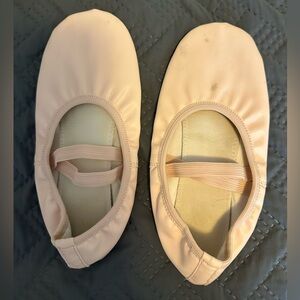 Kids Pink Ballet Shoes size 5